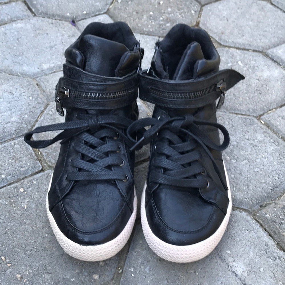 Guess women’s high top sneakers
